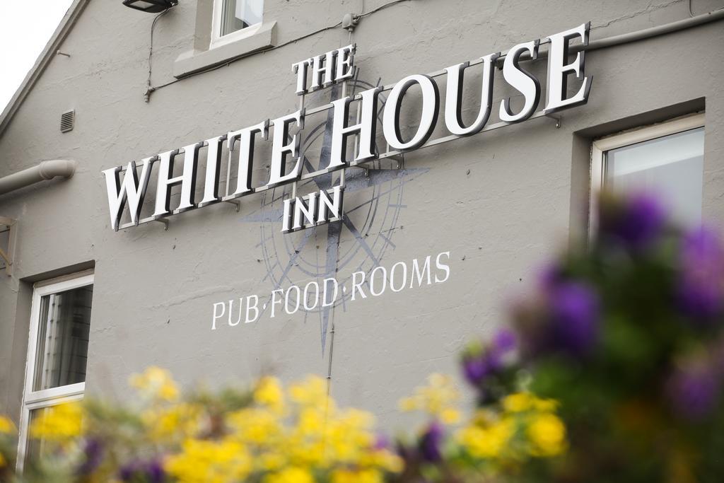 The White House Inn - ويتبي المظهر الخارجي الصورة