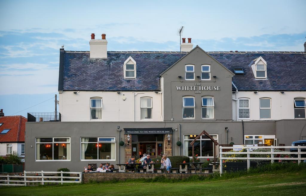 The White House Inn - ويتبي المظهر الخارجي الصورة